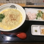 らーめん 一宮鶏白湯 鶏神 - うきうき卵とじ鶏白湯らーめん