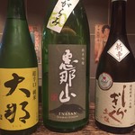 Kushikatsu Seki - 季節のおすすめ品などの日本酒もご用意。揚げ物にも合うのです！