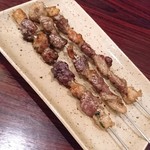 モンゴル料理居酒屋 青空アイル - 鹿肉の串焼き！
            程よい柔らかさ～(^.^)