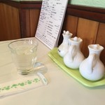 本格水餃子専門 瓦奉店 - 小ちゃくて可愛いお店です