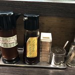 成蔵 - 卓上アイテムはシンプル