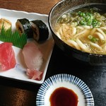 さぬき路 - 寿司定食(900円税込)