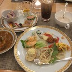 ダイニング＆カフェ ランデブーラウンジ - 