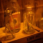 マジックレストラン＆バーGIOIA 銀座 - 瓶の中にありえないものが…どうやって入れたの？