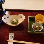 旅館花屋 - 先付け   蓮豆腐＆旬菜盛合せ