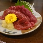 実の房・居食家 - 料理写真:馬刺し