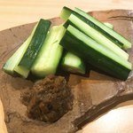 酒処 一 - ふき味噌きゅうり 別角度