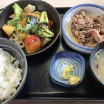 吉野家 青梅街道青梅新町店 - ベジ牛定食