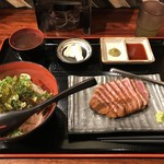牛カツのタケル - 