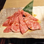 Sumibiyakiniku Nagomi - 和牛上カルビ1180円。