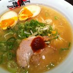 津津 - 白玉ラーメン690円。え？結構旨いやん！