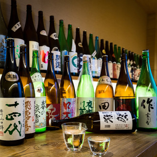 Please enjoy the sake carefully selected by the owner.