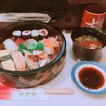 Umeda Yoshinozushi - 