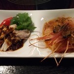 ファイヤーホール4000 - 北海海老と青柳のネギソース、ヨダレ豚と乙女の涙