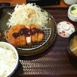 ごはん処 かつ庵 - ロースカツ定食