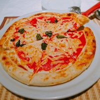 erba - 今日のピザ 1000円 味は普通なのでCP悪し
