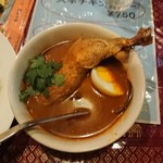 タイ風カレー スリヨタイ - シンプルな具にクセになるスープ