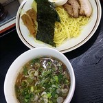 中華料理ひろし - つけ麺（中盛）５５０円