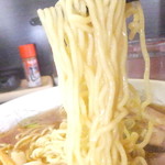 ラーメン ふくや - 醤油ラーメン５００円の麺のアップ【２０１８年４月】