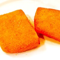 ロッツォシチリア - シチリア産ペコリーノチーズのパン粉フリット4P ¥1200