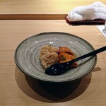 鮨 さかい - 噴火湾の毛ガニ、ウニは国後島のばふんウニ