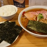 正月屋分店 支那そば やまき - 煮干しそば(冷)と海苔、白飯d(⌒ー⌒)!