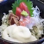 隆 - 海鮮とろろ丼のアップ