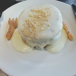 レインボーパンケーキ - パンケーキ マカダミアナッツソース