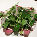 丿貫 - 丿貫(ローストビーフと日向夏とパクチーと苦味野菜のサラダ)