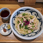 讃岐うどん みやの家 - 鳥冷ぶっかけ～梅肉添え～