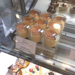 シュークリー - プリン 320円(税込)