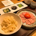 肉和食 月火水木金土日 - 土鍋ご飯とセットで究極のTKGの完成！！