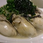 鶏そば・ラーメン Tonari - 牡蠣が４つも