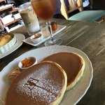 カフェ・ル・プティ・ニ・トロワ - 