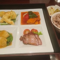 萬珍樓 本店 - 