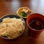 味勧屋 - ご飯と赤出汁・香の物