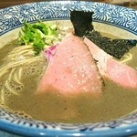 豚骨一燈 - 濃厚煮干しそば　８００円