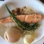101アンゼロアン - ランチで選んだサーモン。
