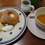 ザ・クリーム・ティーズ・スプーン・ファーム・ハウス - リングパンケーキセット
      （ムレスナティーのフリーティと）
      (2018.1月）