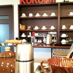 カフェ　胡桃 - シンプルながらお洒落な店内