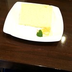 カフェ　胡桃 - シフォンケーキ(レモン風味)