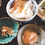 お食事処 だいこんや - 大根サラダ、切り干し大根、天ぷら用の塩^^;