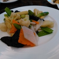 中国料理 王宮 - アスパラとキクラゲの炒め物　キクラゲの歯応えいいです。