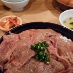 博多炊き餃子　池ぽん - 牛丼です。