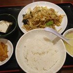 帝里加 - 肉野菜炒め定食