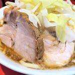 ラーメン二郎 - 豚