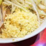 ラーメン二郎 - ニンニク（多め）