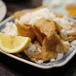 大衆料理　川治 - かすべの唐揚げ
