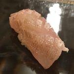 矢の根寿司 - 春子鯛の昆布〆