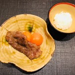 おにく 花柳 - 和牛焼きすき焼き 山梨県中村農場 八ヶ岳卵 一口御飯